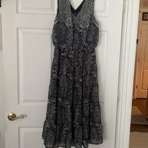 Dress by Perceptions Petite Black & Silver.size 6GP. 1 piece 100% Polyester